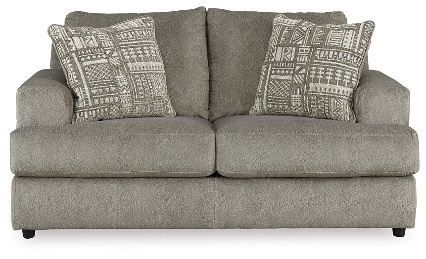 Soletren Loveseat