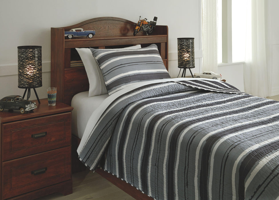 Merlin - Coverlet Set