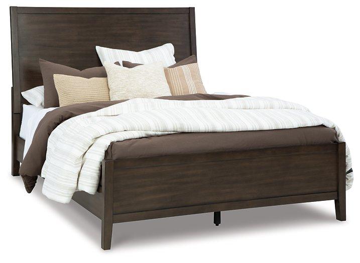 Wittland Panel Bed