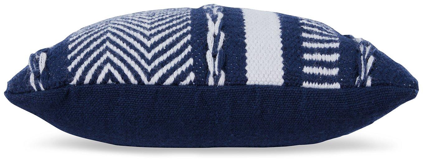 Yarnley Navy/White Pillow (Set of 4)