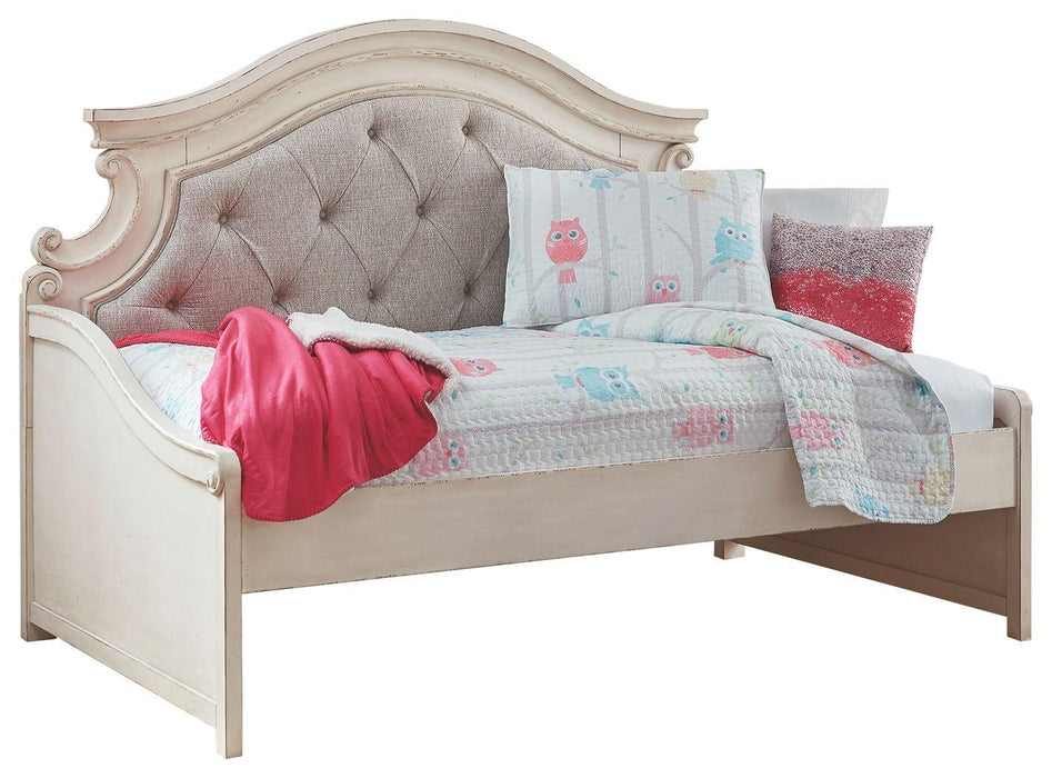 Realyn - Twin Day Bed